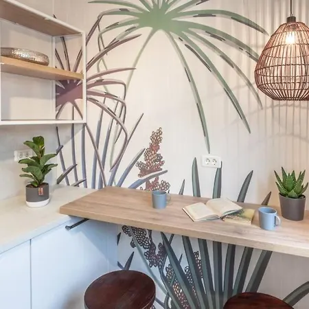 Evita In The Old Center Of Sunny *