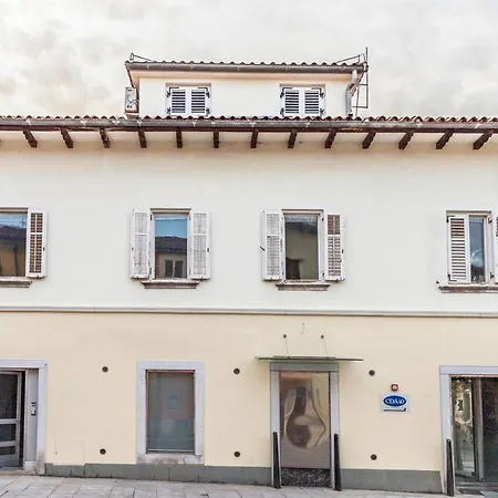 Evita In The Old Center Of Sunny Appartamento